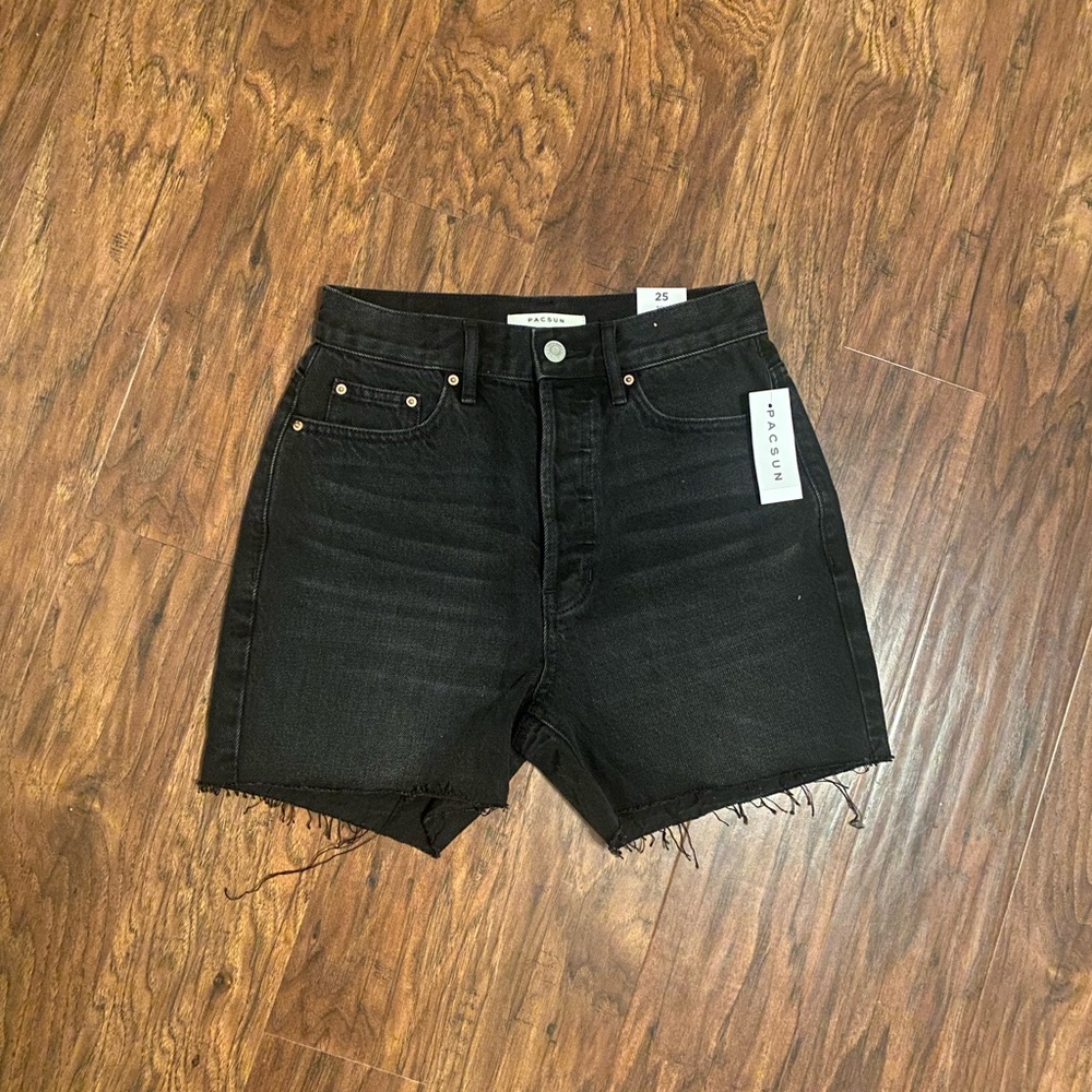 Pacsun 90’s Girlfriend denim shorts